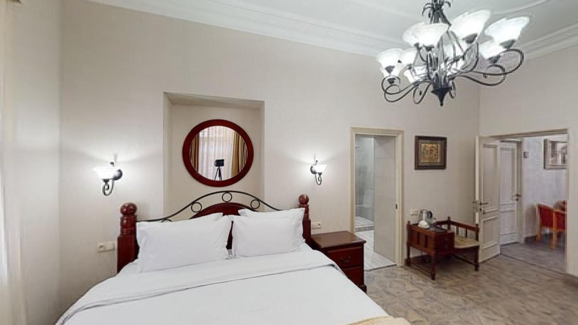 Aspar Boutique Hotel エレバン 部屋 写真