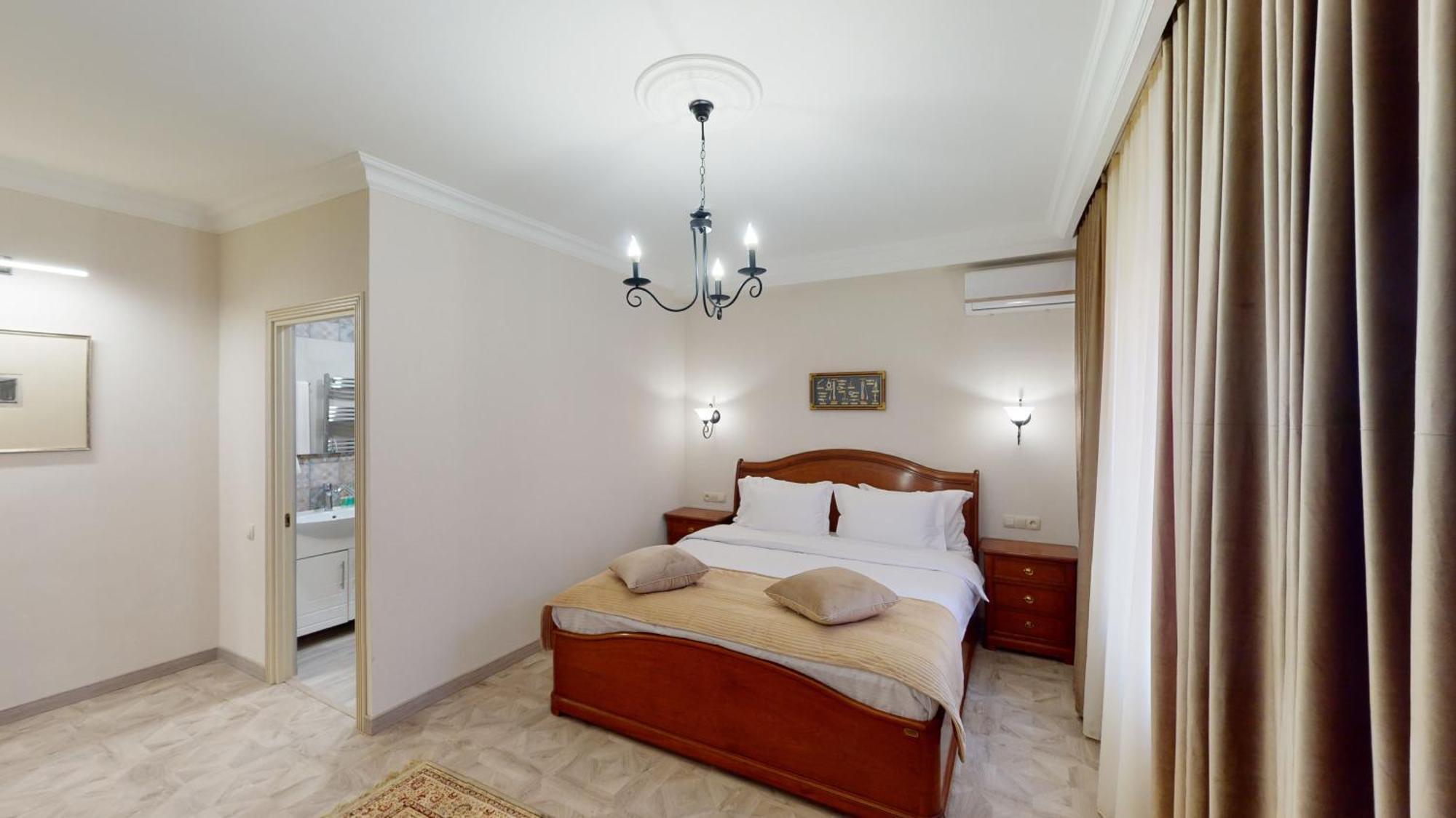 Aspar Boutique Hotel エレバン 部屋 写真