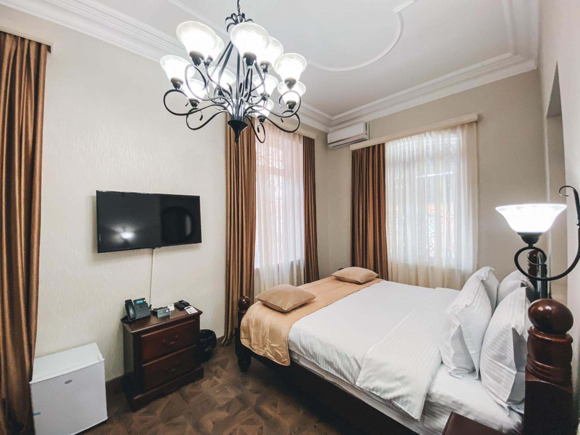 Aspar Boutique Hotel エレバン 部屋 写真